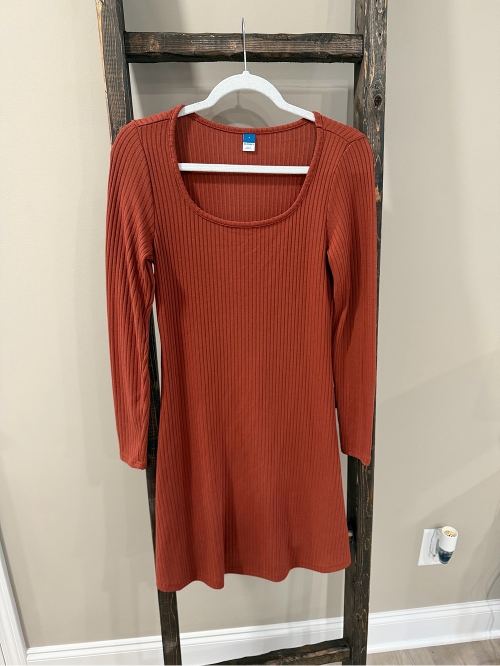 Old Navy Ribbed Burnt Orange Long Sleeve Midi Dress
